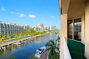 3001 NE 185th St, Aventura, FL 33180 - Photo 2