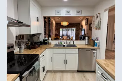 2308 N 37th Ave, Hollywood, FL 33021 - Photo 4
