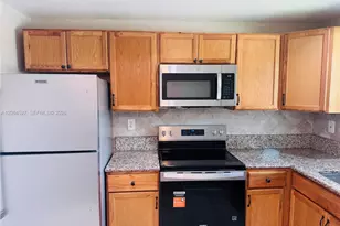 6090 SW 41st St, Davie, FL 33314 - Photo 2