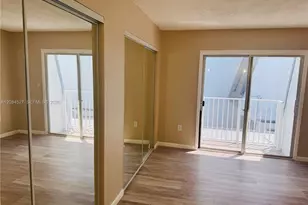 6090 SW 41st St, Davie, FL 33314 - Photo 14