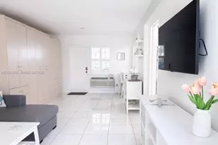 321 Wilson St, Hollywood, FL 33019 - Photo 6