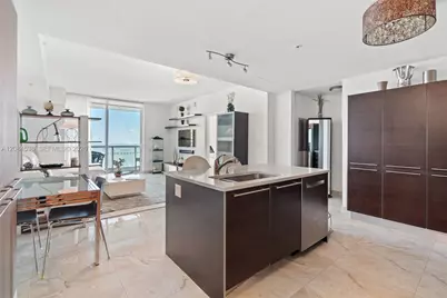 1900 N Bayshore Dr #3315, Miami, FL 33132 - Photo 8