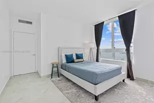1900 N Bayshore Dr, Miami, FL 33132 - Photo 20