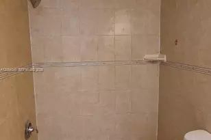 8710 N Sherman Cir, Miramar, FL 33025 - Photo 10