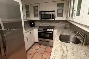 2401 Collins Ave, Miami Beach, FL 33140 - Photo 14