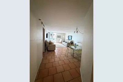 2401 Collins Ave #610, Miami Beach, FL 33140 - Photo 12