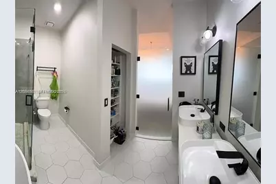 19329 NE 8th Ct #0, Miami, FL 33179 - Photo 16