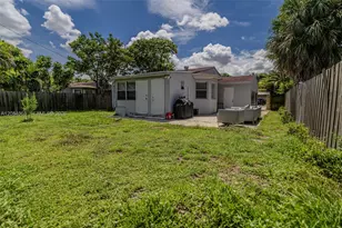 2533 Wiley St, Hollywood, FL 33020 - Photo 20
