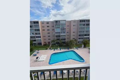 319 NE 14th Ave #505, Hallandale Beach, FL 33009 - Photo 6