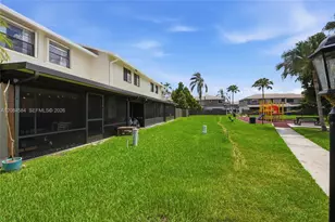 10720 NW 11th St, Pembroke Pines, FL 33026 - Photo 34
