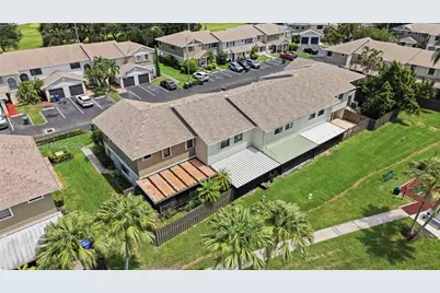 10720 NW 11th St, Pembroke Pines, FL 33026 - Photo 40