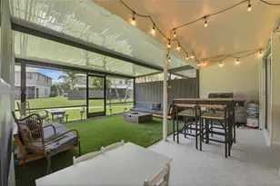 10720 NW 11th St, Pembroke Pines, FL 33026 - Photo 20
