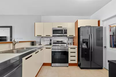 18100 N Bay Rd #308, Sunny Isles Beach, FL 33160 - Photo 12