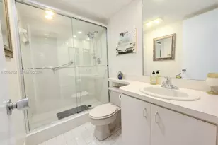3980 Oaks Clubhouse Dr, Pompano Beach, FL 33069 - Photo 22