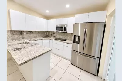 7548 NW 173rd Ter, Hialeah, FL 33015 - Photo 6