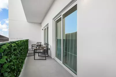1938 Jackson St #306, Hollywood, FL 33020 - Photo 12