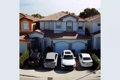 8739 NW 109th Ct, Doral, FL 33178 - Photo 2