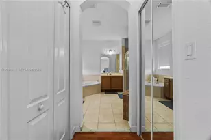 8739 NW 109th Ct, Doral, FL 33178 - Photo 18