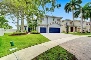 1580 SW 164th Ave, Pembroke Pines, FL 33027 - Photo 4