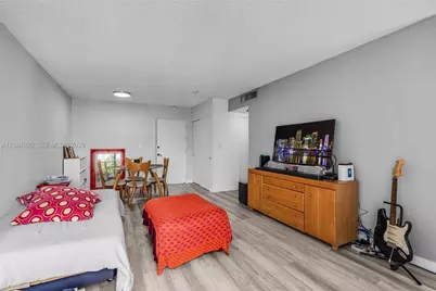 17620 Atlantic Blvd #315, Sunny Isles Beach, FL 33160 - Photo 10