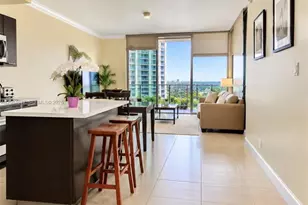 90 SW 3rd St, Miami, FL 33130 - Photo 8