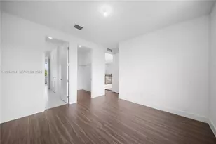 19581 NE 14th Ave, Miami, FL 33179 - Photo 24