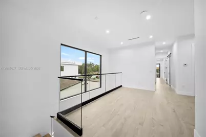 1328 NE 16th Ter, Fort Lauderdale, FL 33304 - Photo 24