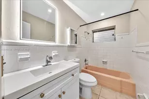 707 S 19th Ave, Hollywood, FL 33020 - Photo 18