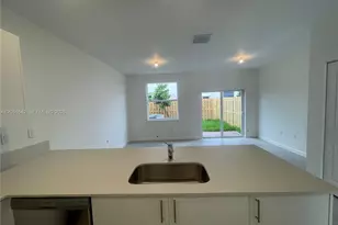 2568 SE 25th Rd, Homestead, FL 33035 - Photo 16