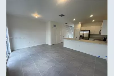 2568 SE 25th Rd #2568, Homestead, FL 33035 - Photo 10