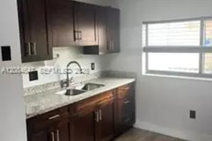 7820 W 29th Way, Hialeah, FL 33018 - Photo 4