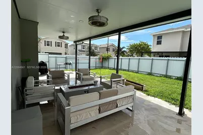 631 NE 4th Ter, Florida City, FL 33034 - Photo 16