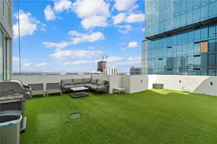 244 Biscayne Blvd, Miami, FL 33132 - Photo 22