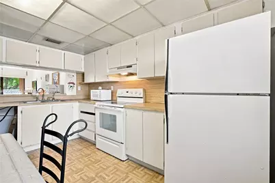 9905 NW 9th St Cir #12-21, Miami, FL 33172 - Photo 6