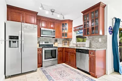 10830 NW 12th Pl, Plantation, FL 33322 - Photo 16