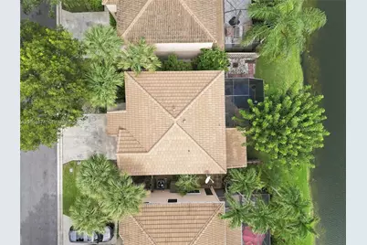 10830 NW 12th Pl, Plantation, FL 33322 - Photo 2