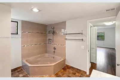 471 Ives Dairy Rd #202-3, Miami, FL 33179 - Photo 20