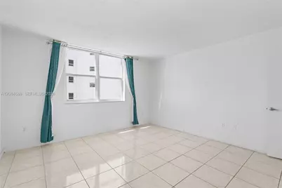 5001 Collins Ave #5E, Miami Beach, FL 33140 - Photo 24