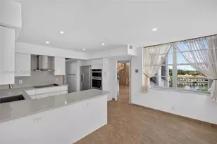 5660 W Collins Ave, Miami Beach, FL 33140 - Photo 20