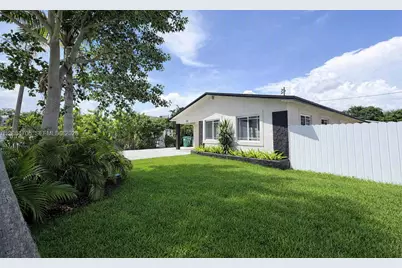 2221 NW 170th St, Miami Gardens, FL 33056 - Photo 26