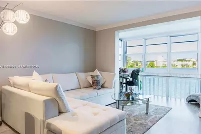18555 NE 14th Ave #619, Miami, FL 33179 - Photo 2