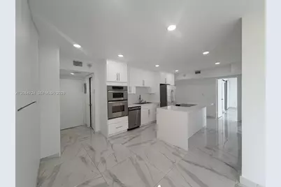 11111 Biscayne Blvd #6E, Miami, FL 33181 - Photo 2