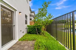 18414 SW 2nd St, Pembroke Pines, FL 33029 - Photo 42