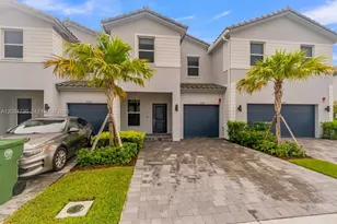18414 SW 2nd St, Pembroke Pines, FL 33029 - Photo 2