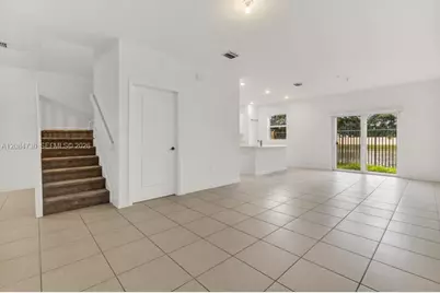 18414 SW 2nd St, Pembroke Pines, FL 33029 - Photo 14