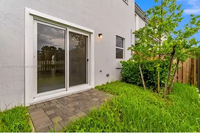 18414 SW 2nd St, Pembroke Pines, FL 33029 - Photo 40