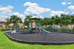 628 SW 147th Ter, Pembroke Pines, FL 33027 - Photo 46