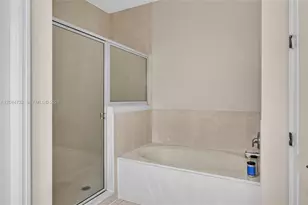628 SW 147th Ter, Pembroke Pines, FL 33027 - Photo 34