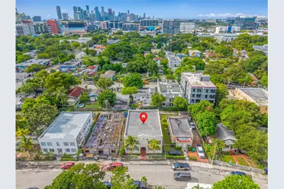 244 NW 34th St, Miami, FL 33127 - Photo 10