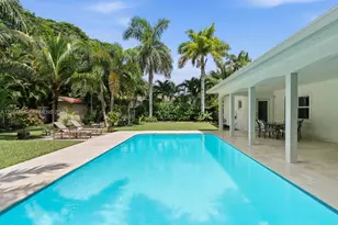 731 NW 4th Ct, Boca Raton, FL 33432 - Photo 2